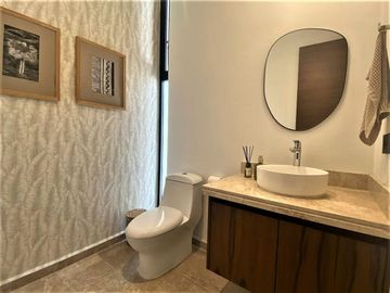CASA EN VENTA MÉRIDA,  TEMOZÓN NORTE, EXCLUSIVO RESIDENCIAL