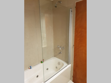 IMPECABLE - Departamento (semipiso) en Venta en Flores 3 ambientes 2 baños 61 m2 + balcón al contrafrente - Bonorino 100