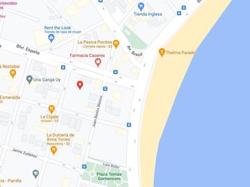 Apartamento de 3 dormitorios y 3 baños en piso 10 en Pocitos, Montevideo
