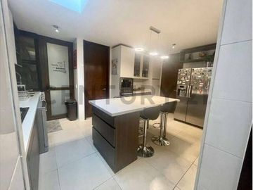SE VENDE CASA INTERIOR EN CONDOMINIO DE CHAMISERO
