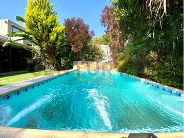 SE VENDE CASA INTERIOR EN CONDOMINIO DE CHAMISERO