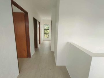 BACOLOD HOUSE Ready for occupancy 4 bedrooms 15k pesos reservation