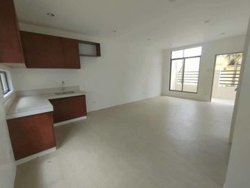 BACOLOD HOUSE Ready for occupancy 4 bedrooms 15k pesos reservation
