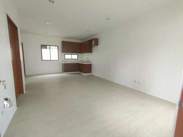 BACOLOD HOUSE Ready for occupancy 4 bedrooms 15k pesos reservation