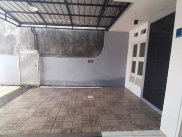 Rumah Perum Sumberan Asri 0 jalan Raya, Wiyung Minimalis gress siap huni