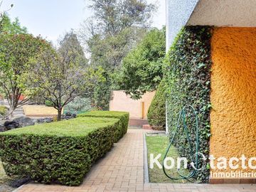 CASA EN VENTA EN FUENTES DEL PEDREGAL