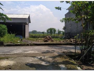 Rumah Mewah Dalam Perum Elit Di Sisi Timur Jogja