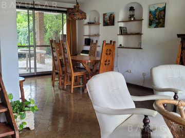 Oportunidad en Lagartos Country Club - Casa con Amplio Parque y Piscina