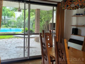 Oportunidad en Lagartos Country Club - Casa con Amplio Parque y Piscina