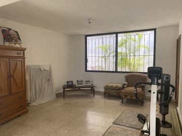 Lomas de la selva a una cuadra del hospital parres