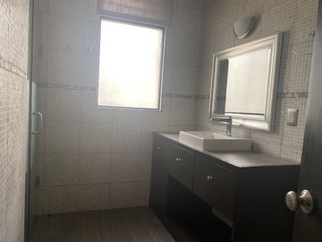 Lomas de la selva a una cuadra del hospital parres