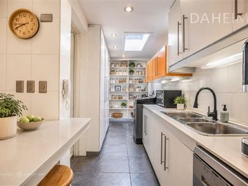 Venta casa un piso 3D/2B con gran terraza y quincho Vitacura