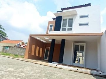 Discount 50Juta | Rumah Premium 2 Lantai Design Scandinavian di Rawalumbu Kota Bekasi