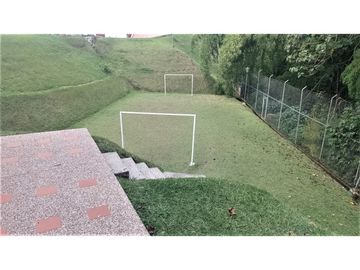 Vendo Hermosa casa en la Avenida Centenario, Armenia -Quindio