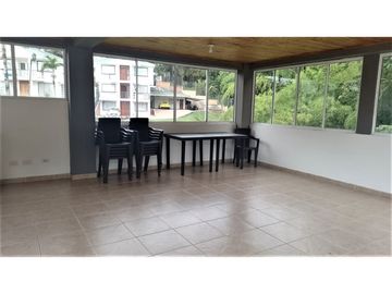 Vendo Hermosa casa en la Avenida Centenario, Armenia -Quindio