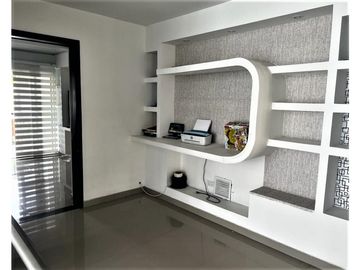 Vendo Hermosa casa en la Avenida Centenario, Armenia -Quindio