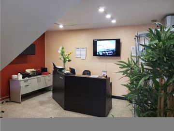 VENTA DE CASA/ OFICINA/ LOCAL /CENTRICO
