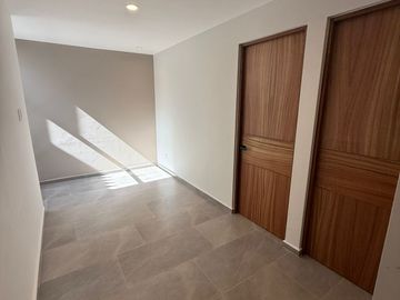 CASA EN TERRAZAS DE GRAN PEÑON CADA RECAMARA CON BAÑO COMPLETO