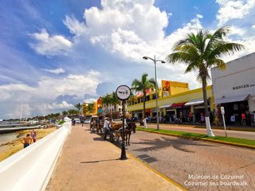 Departamento con terraza en rooftop y alberca con vista al mar, en venta Cozumel