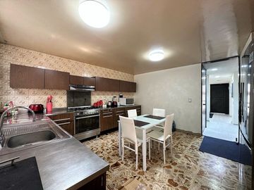 Casa en Valle Dorado (Ideal para remodelar)