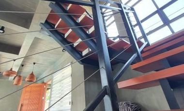For Sale: 5 Bedroom House in Maribago, Lapu-Lapu