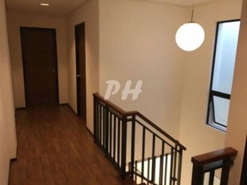 PH947 Townhouse in Project 8 for sale At 8.2M