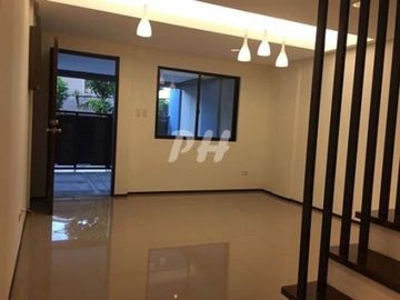 PH947 Townhouse in Project 8 for sale At 8.2M