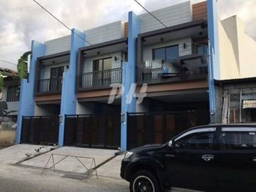 PH947 Townhouse in Project 8 for sale At 8.2M