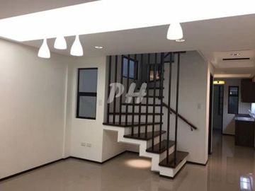 PH947 Townhouse in Project 8 for sale At 8.2M