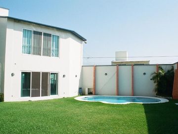BOCA DEL RÍO COSTA DE ORO VENDO AMPLIA RESIDENCIA ALBERCA