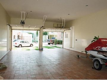 BOCA DEL RÍO COSTA DE ORO VENDO AMPLIA RESIDENCIA ALBERCA