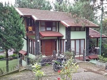 Rumah Adem di Villa Istana Bunga Parongpong Dekat Lembang