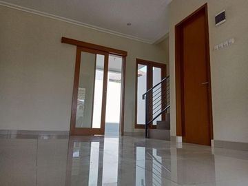 Readystock Rumah Exclusive Strategis di Arcamanik Cisaranten Kulon Harga Promo 1.7M