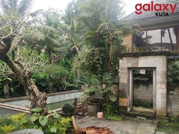 DIJUAL VILLA RAYA KELUSA GIANYAR, BALI
