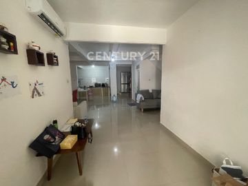 Rumah Jual Siap Huni Terletak Di Kawasan Perumahan Kelapa Gading