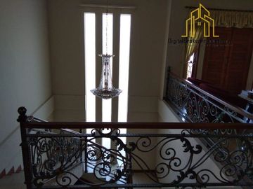 rumah MEWAH MEGAH di komplek gumuruh turangga kota bandung | LORIZK
