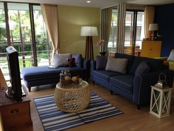 LUXURY HUA HIN 3 BED / 3 BATH CORNER CONDO WITH POOL AND SEA VIEWS!!!