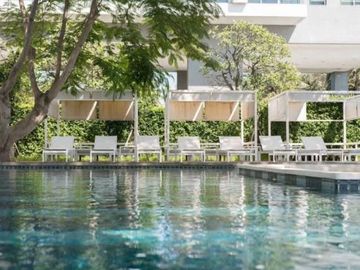 LUXURY HUA HIN 3 BED / 3 BATH CORNER CONDO WITH POOL AND SEA VIEWS!!!