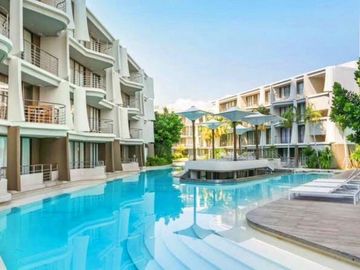 LUXURY HUA HIN 3 BED / 3 BATH CORNER CONDO WITH POOL AND SEA VIEWS!!!