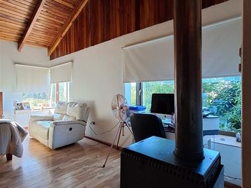 Hermosa Casa en venta de 6 dorm. en Lo Figueroa sitio de 1ha