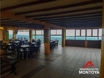 Casa campestre comercial sobre la vía hacia Altagracia, Pereira