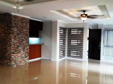 3-Storey Modern House With Pool For Sale in Angeles City