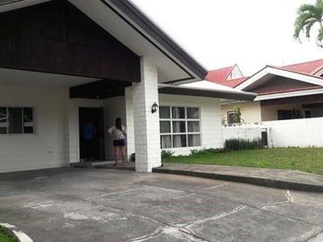 Cozy house for rent inside a gated Subdivision along Fil-am