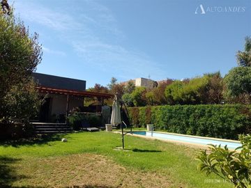 Casa en Venta en mantagua 12010