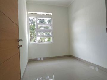 Rumah mewah cantik sejuk asri Nuansa villa di Cinunuk dkt TOL Cileunyi