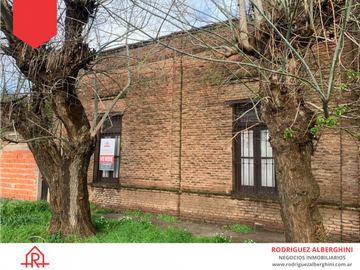 Casa a reciclar (Calle 20 e/31 y 33)