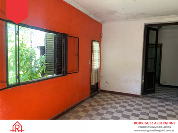 Casa a reciclar (Calle 20 e/31 y 33)