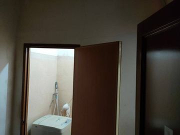 Jual cepat rumah hook terawat siap huni 2 m di pangkalan jati