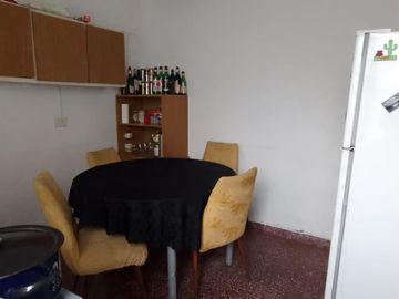 VENTA / PERMUTA - CASA PH DE 2 AMBIENTES C/ TERRAZA EN VENTA - RAMOS MEJIA