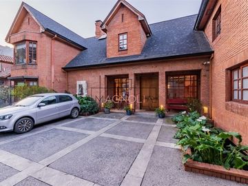 Casa en Venta en Loa Trapenses, Mall Vivo Los Trapenses